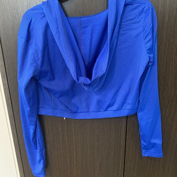 BUFF BUNNY SPICE CROP JACKET - Picture 2 of 3